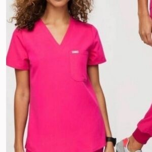 Figs SHOCKING PINK Catarina scrub top, RARE COLOR, size Small